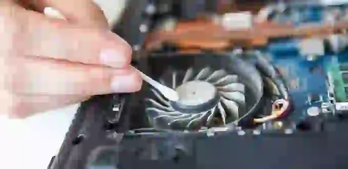 10 Señales de que tu Laptop Necesita Reparación Profesional 6 Noisy Fan
