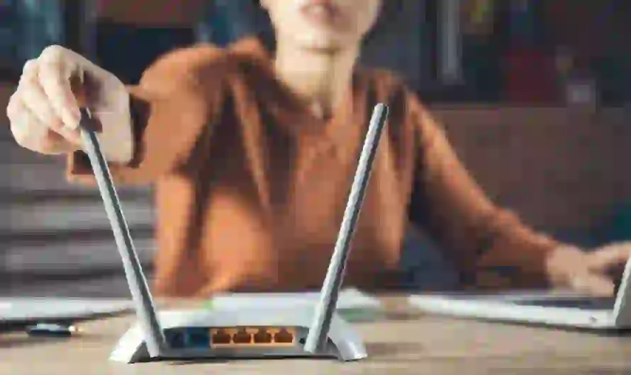 Dual band router