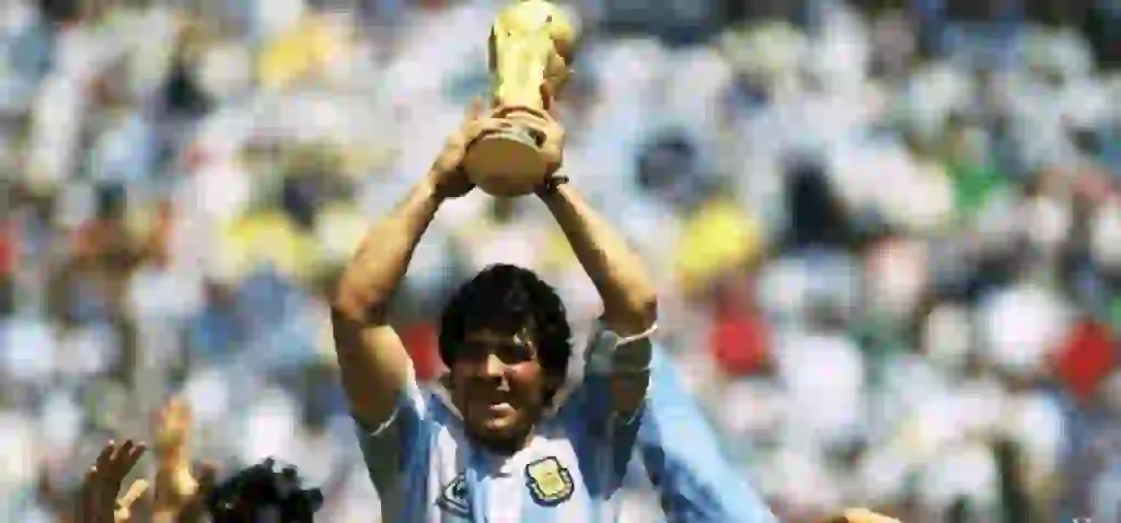Los Iconos del Fútbol: Los Mejores Jugadores de la Historia 4 23 3