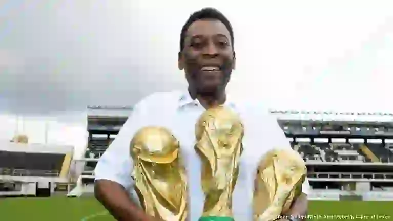 Los Iconos del Fútbol: Los Mejores Jugadores de la Historia 3 61527609 604