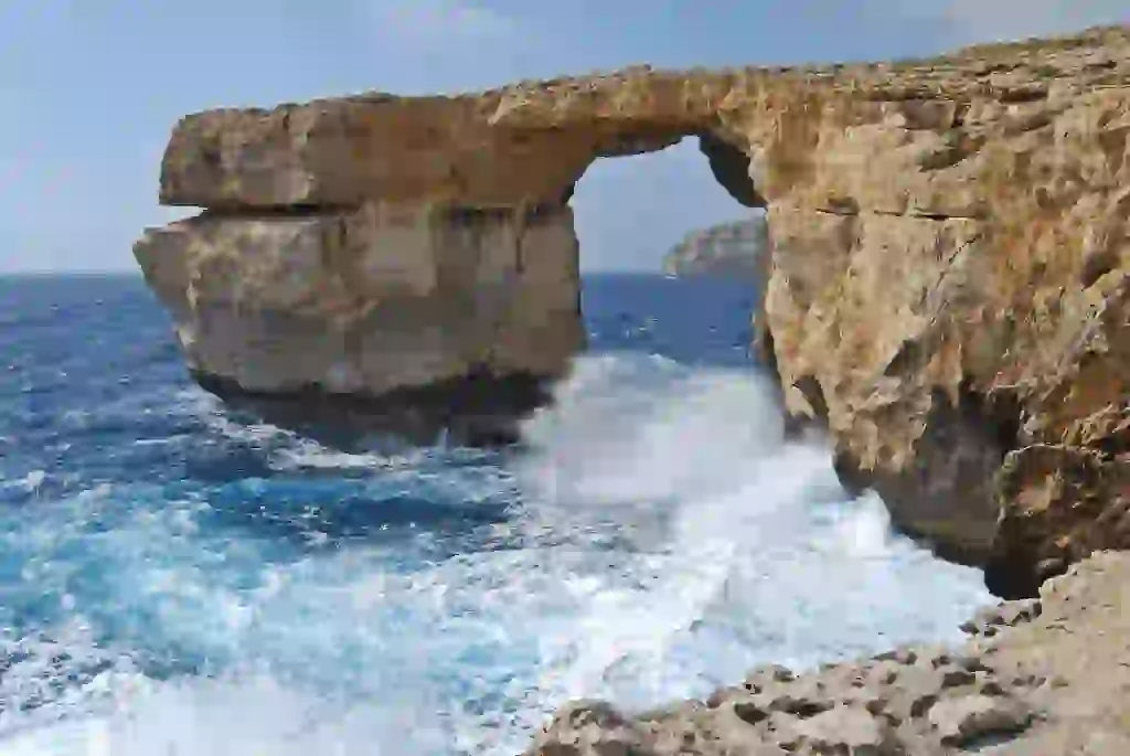 Buceando en las Joyas Sumergidas de Malta: Aguas Cristalinas y Naufragios 1 image 48