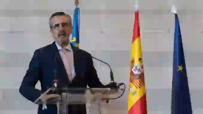 La Diputación de Valencia exige a José María Ángel, comisionado, la devolución por título falso tras 30 años