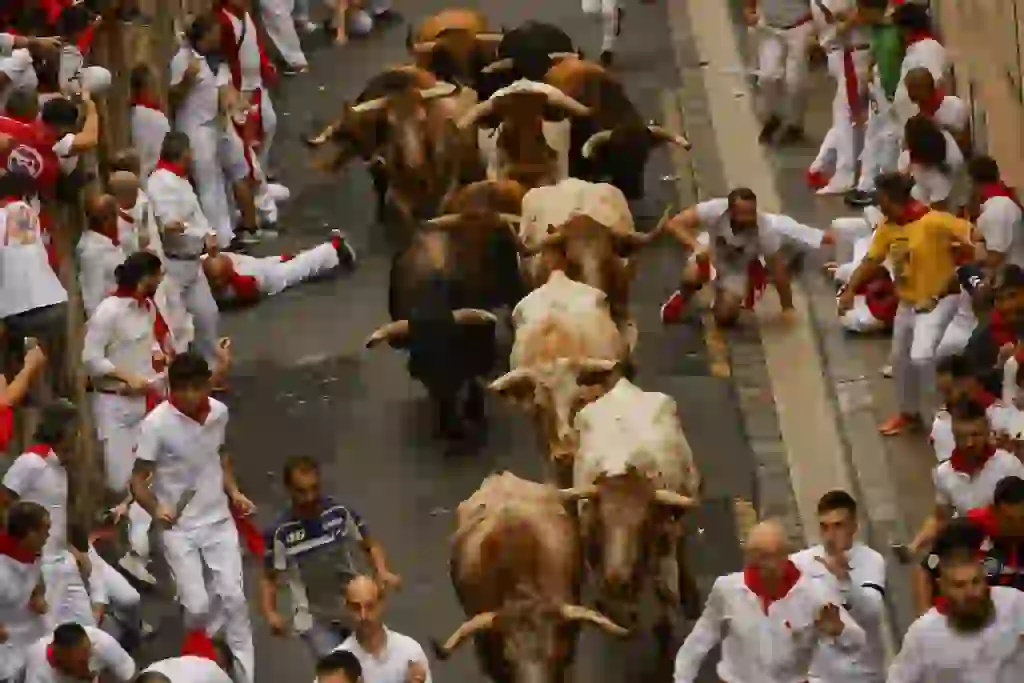 Blanca hace historia: Primera mujer en recorrer la Gran Vía en el encierro de 2025