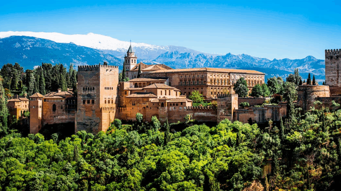 La Alhambra de Granada: Un Palacio que Respira Historia