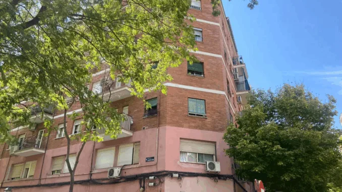 Arganzuela continúa con un hostal ilegal abierto por falta de acción municipal