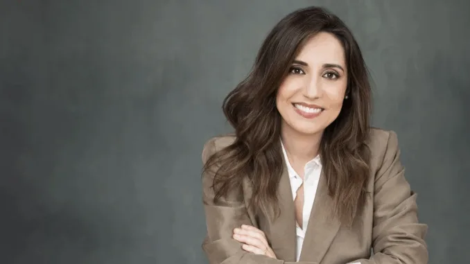 Ángela Banzas brilla como finalista del Planeta 2025