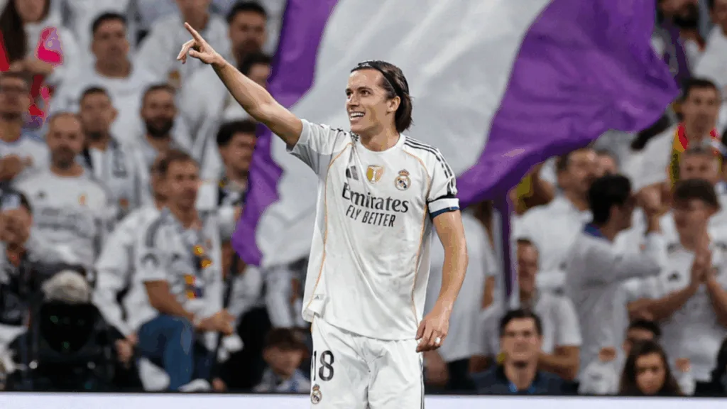 Álvaro Carreras se sonroja al evocar a Roberto Carlos y despierta gran expectativa 1 Álvaro Carreras se sonroja al evocar a Roberto Carlos y despierta gran expectativa