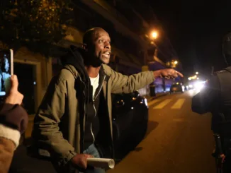 Liberado Serigne Mbaye tras su detención por un incidente con la Policía que dejó cinco agentes heridos