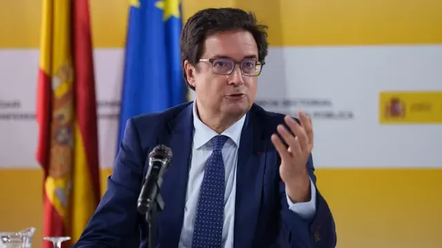 La jornada de 35 horas llegará a la Administración del Estado antes de mediados de abril, según el Gobierno