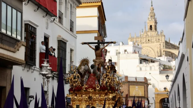 Itinerarios y horarios del Lunes Santo en Sevilla 2026 con mapa y detalles por cofradía